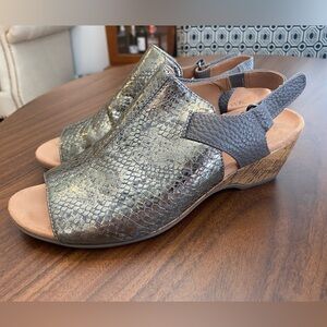 VIONIC Tatiana Adjustable Peep Toe Wedge Sandal